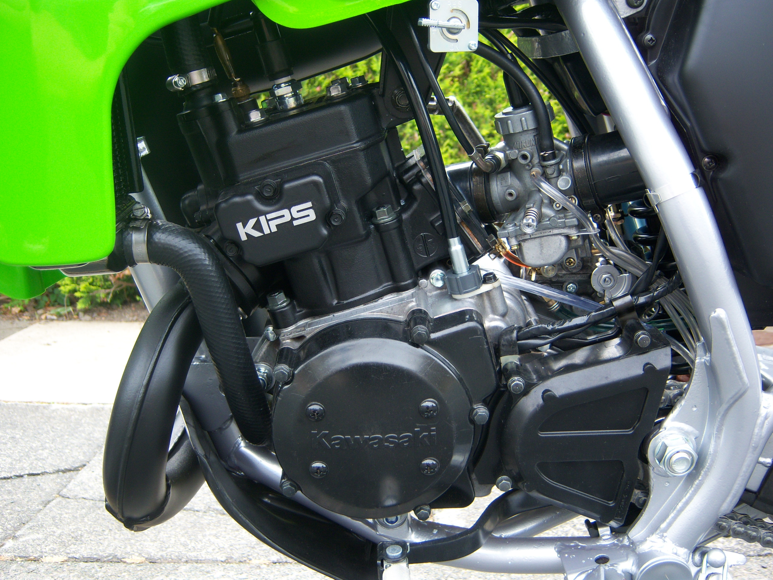 moto kawasaki kmx 125